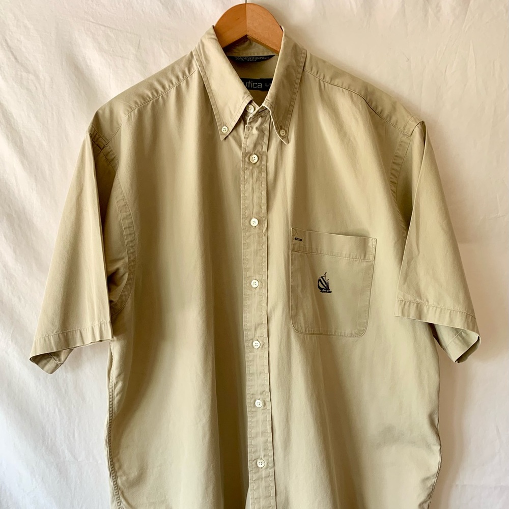 Vtg 1990s Men’s Nautica short sleeve button down